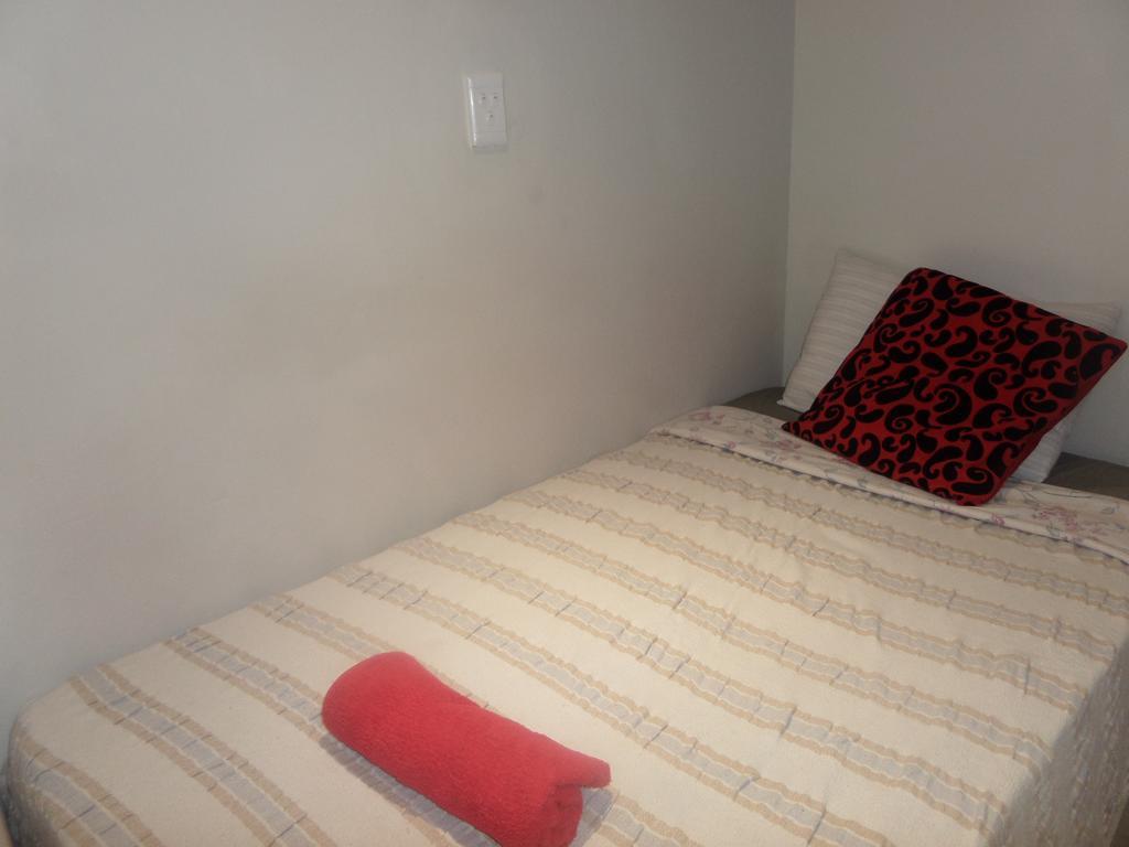 Tshedza Guest House Pretoria-Noord Εξωτερικό φωτογραφία