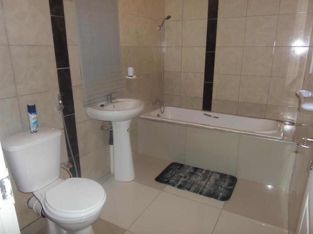 Tshedza Guest House Pretoria-Noord Εξωτερικό φωτογραφία